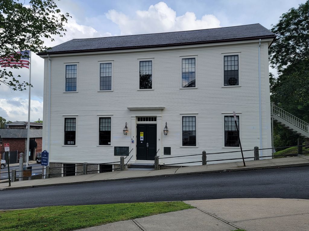 1749 Court House Museum