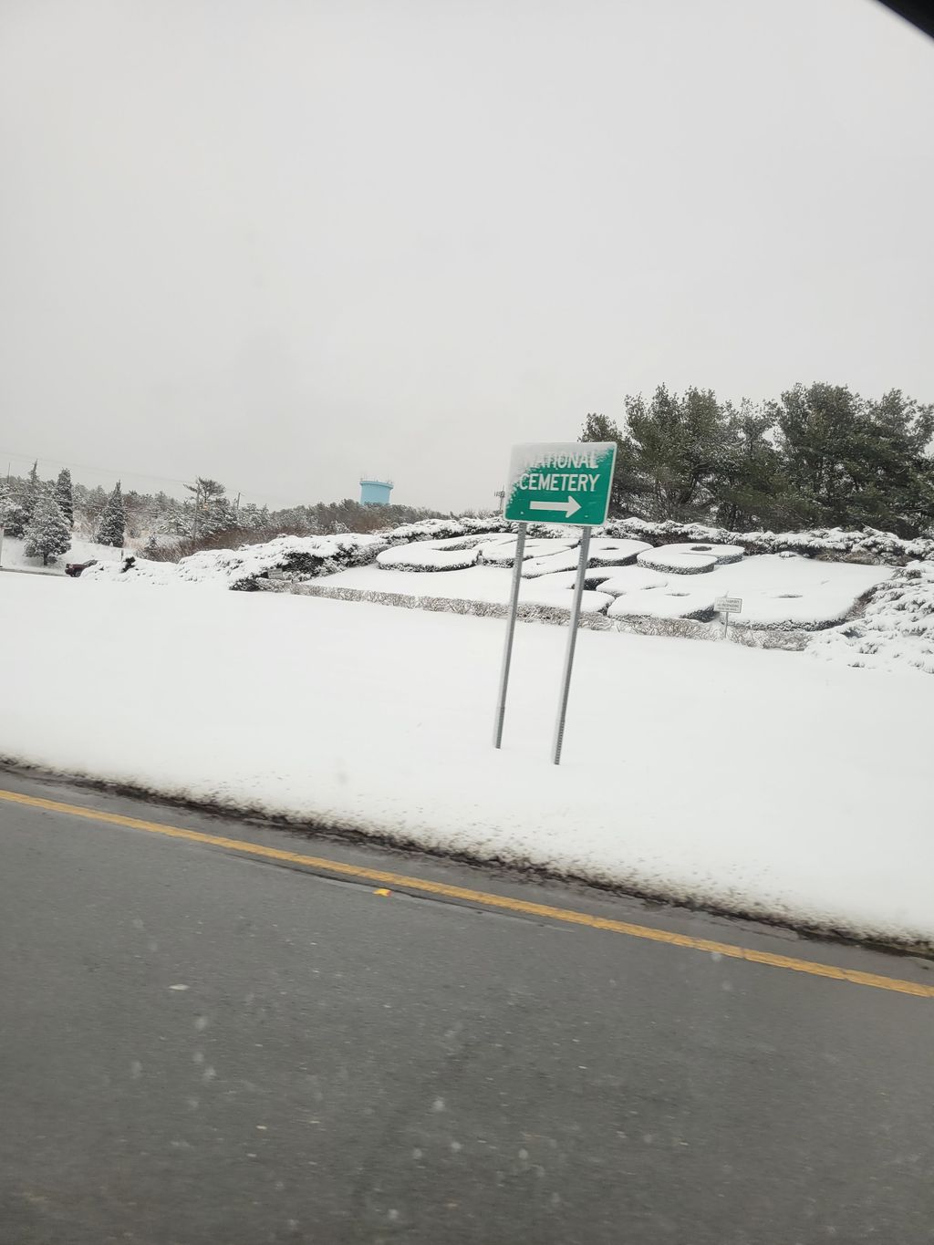 Bourne Hedge Sign