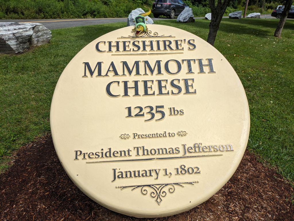 Cheshire’s Mammoth Cheese monument