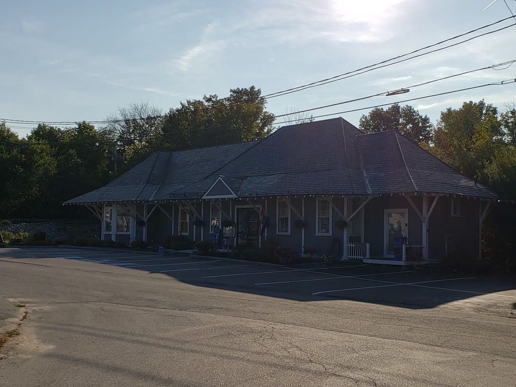 Former Brookline and Pepperell Railroad Station