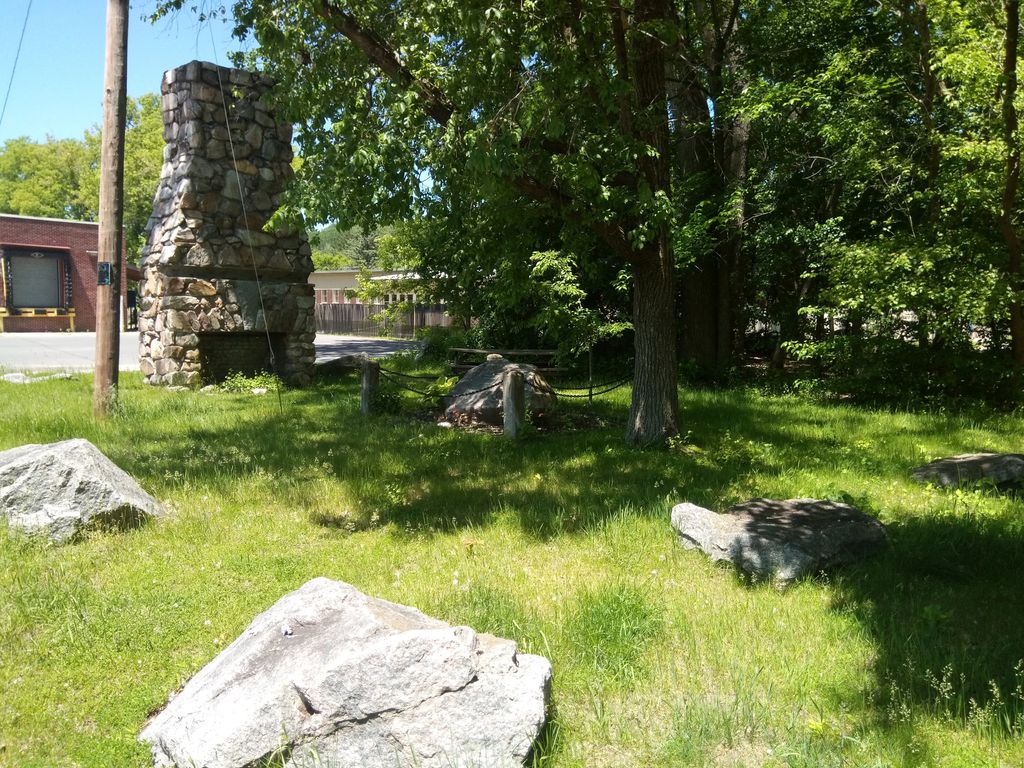 Fort Massachusetts Memorial, D.A.R. 1976