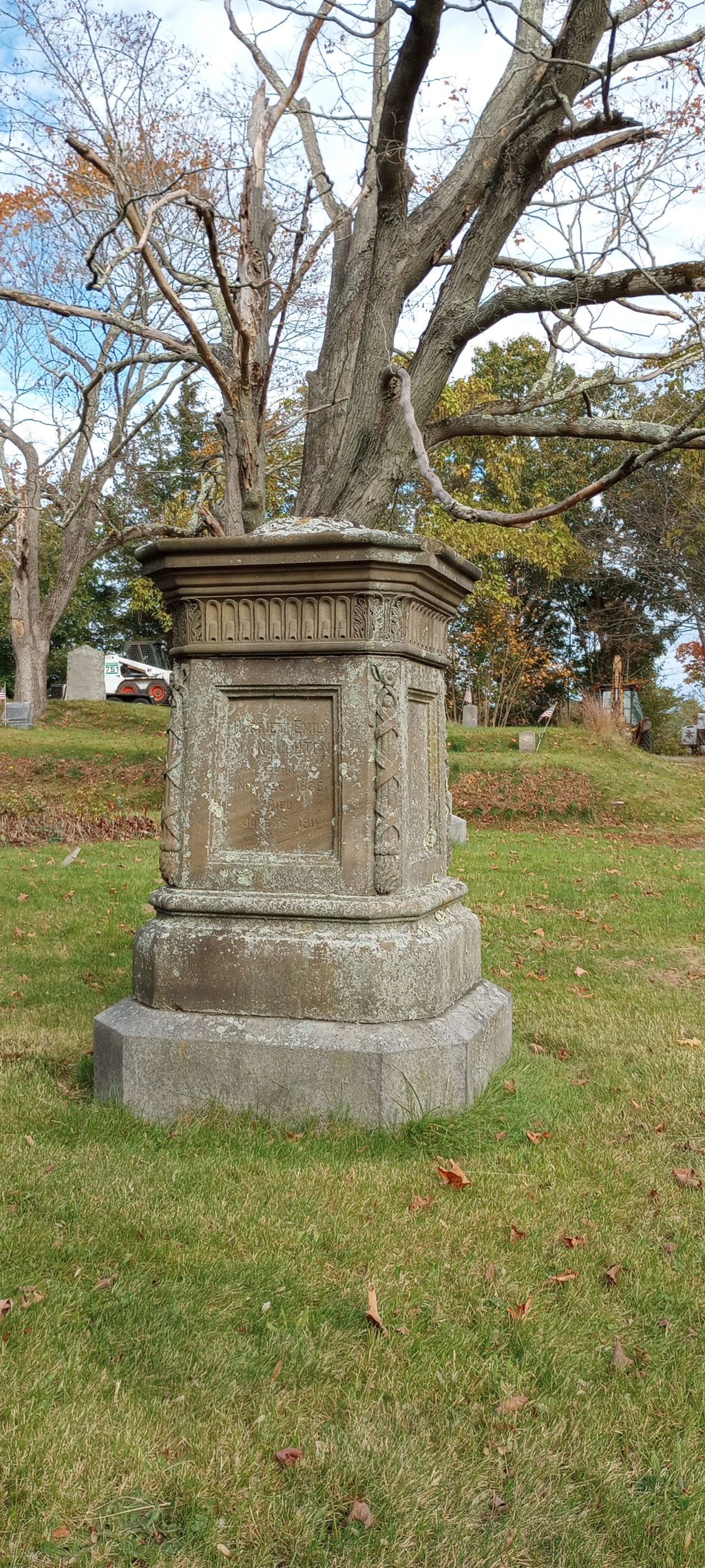 Fort hill cemetery