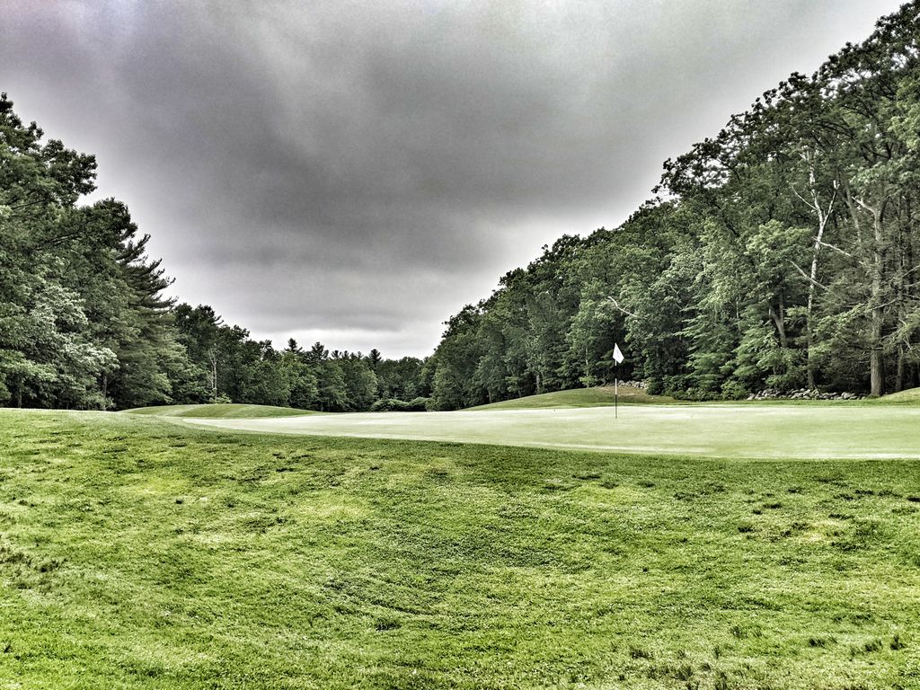 Four-Oaks-Country-Club-Golf-Course-Pro-Shop