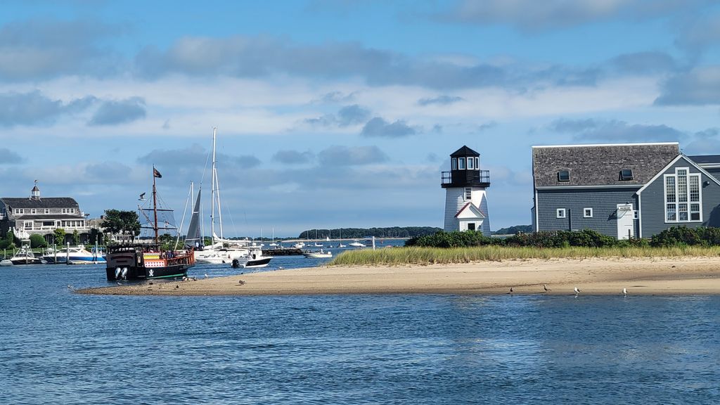 Hyannis Harbor Light