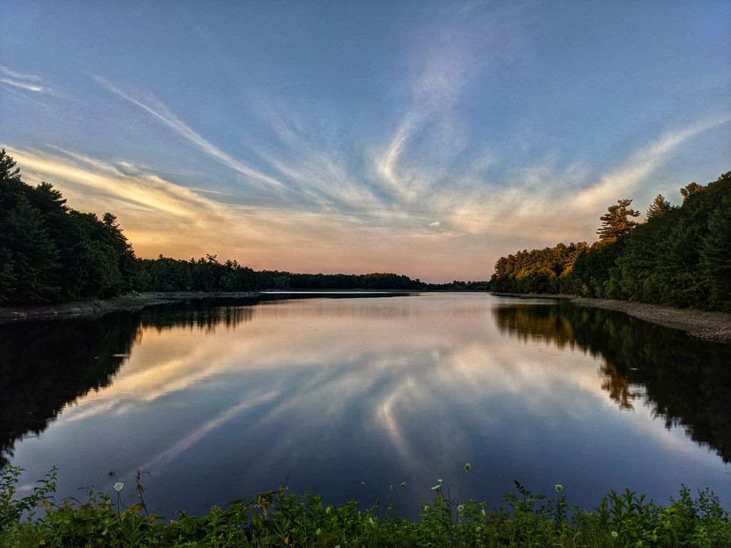 Mill Pond Reservoir Trail Parking