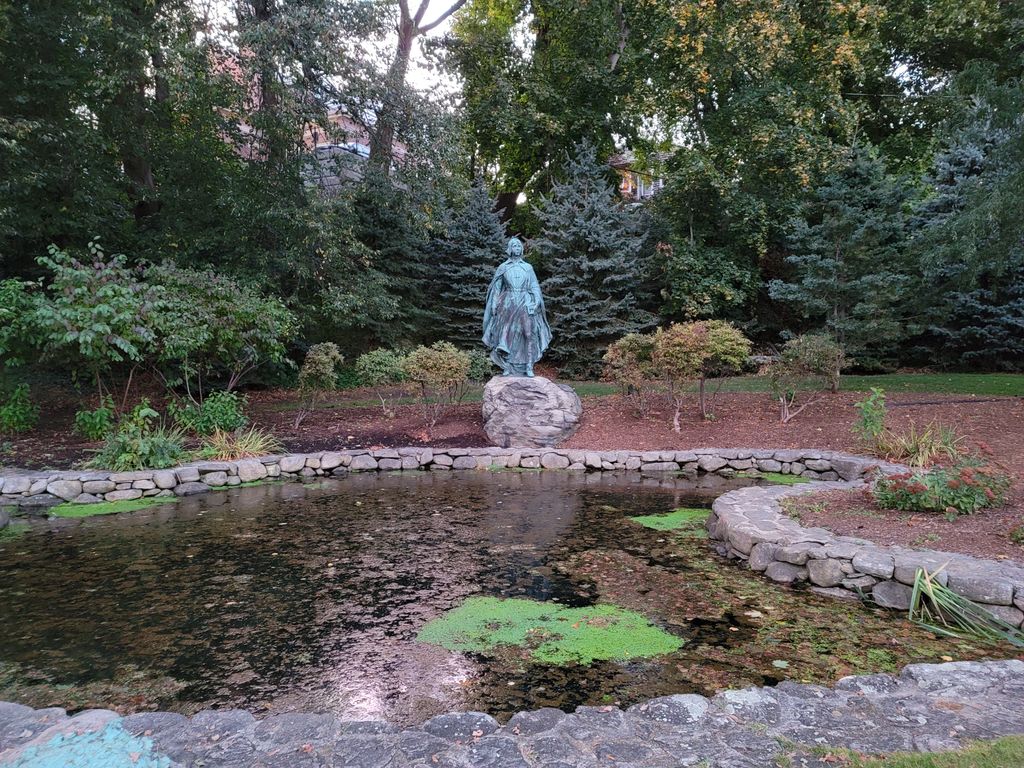 Pilgrim Maiden Statue