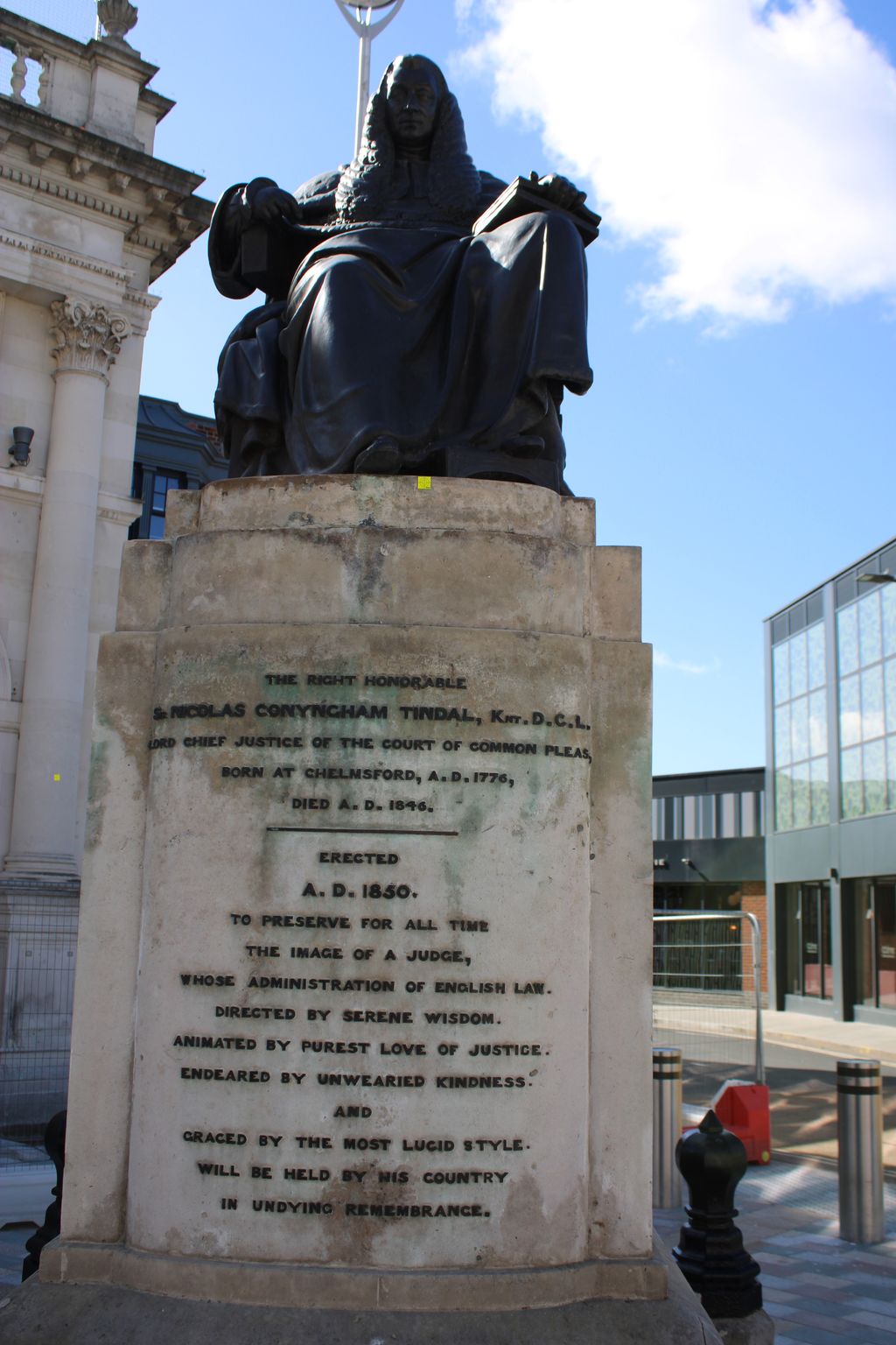 Sir-Nicholas-Conyncham-Tindal-Statue-Essex-1