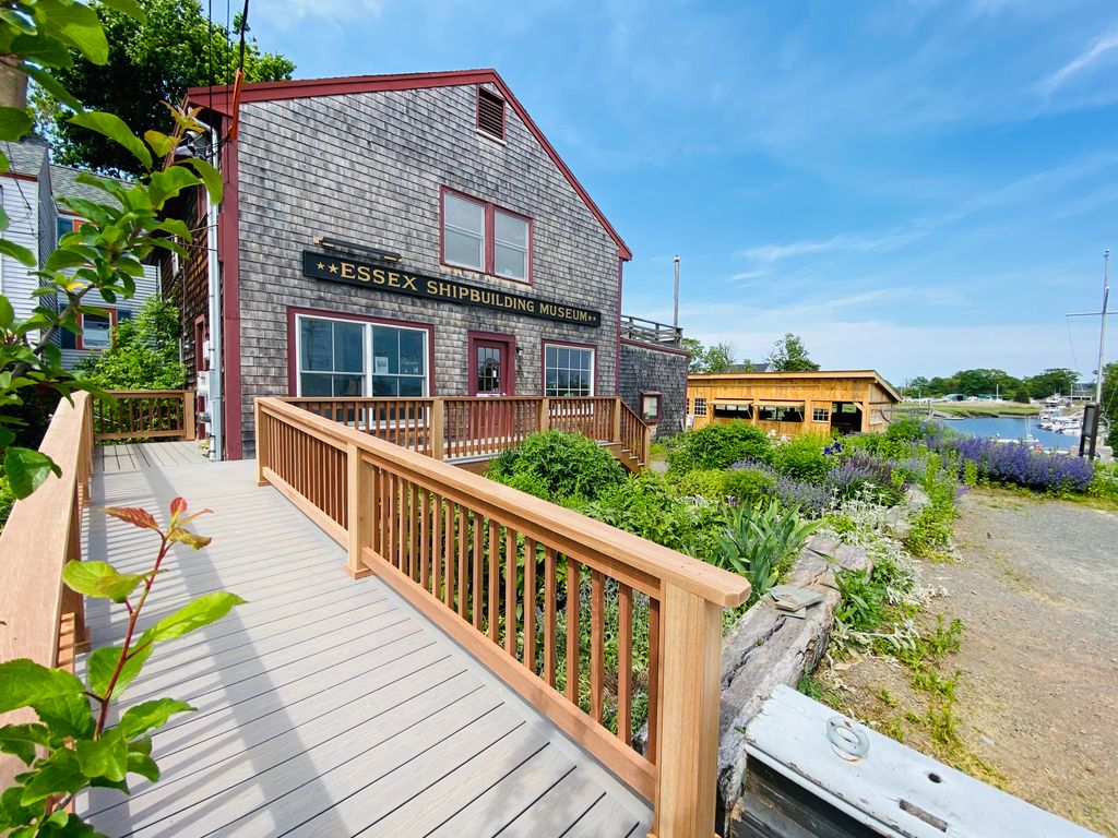 The Essex Historical Society and Shipbuilding Museum