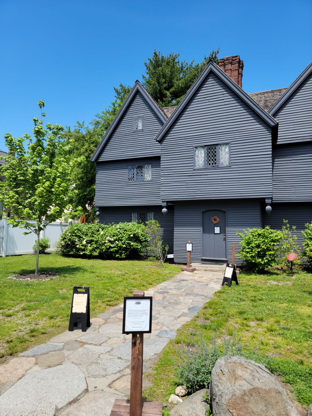 The-Witch-House-at-Salem