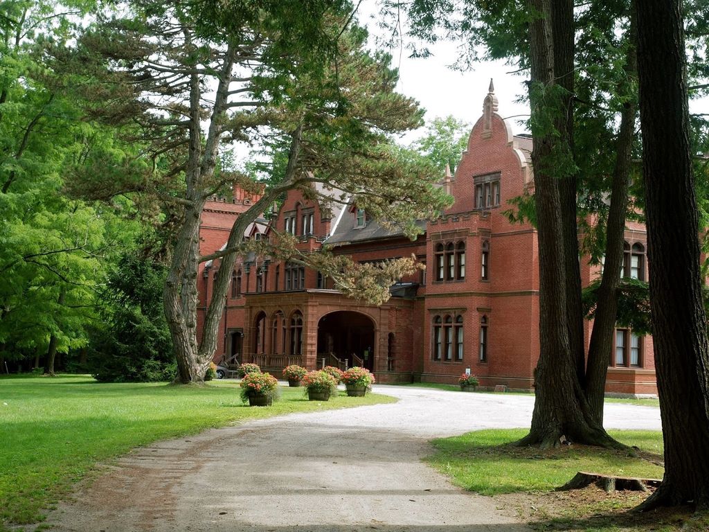 Ventfort Hall Mansion and Gilded Age Museum