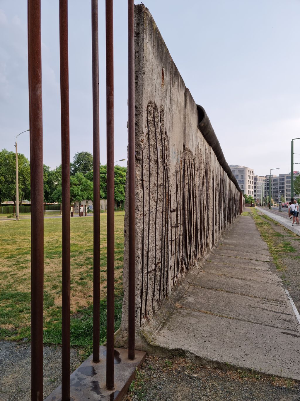 Berlin-Wall-Memorial-2