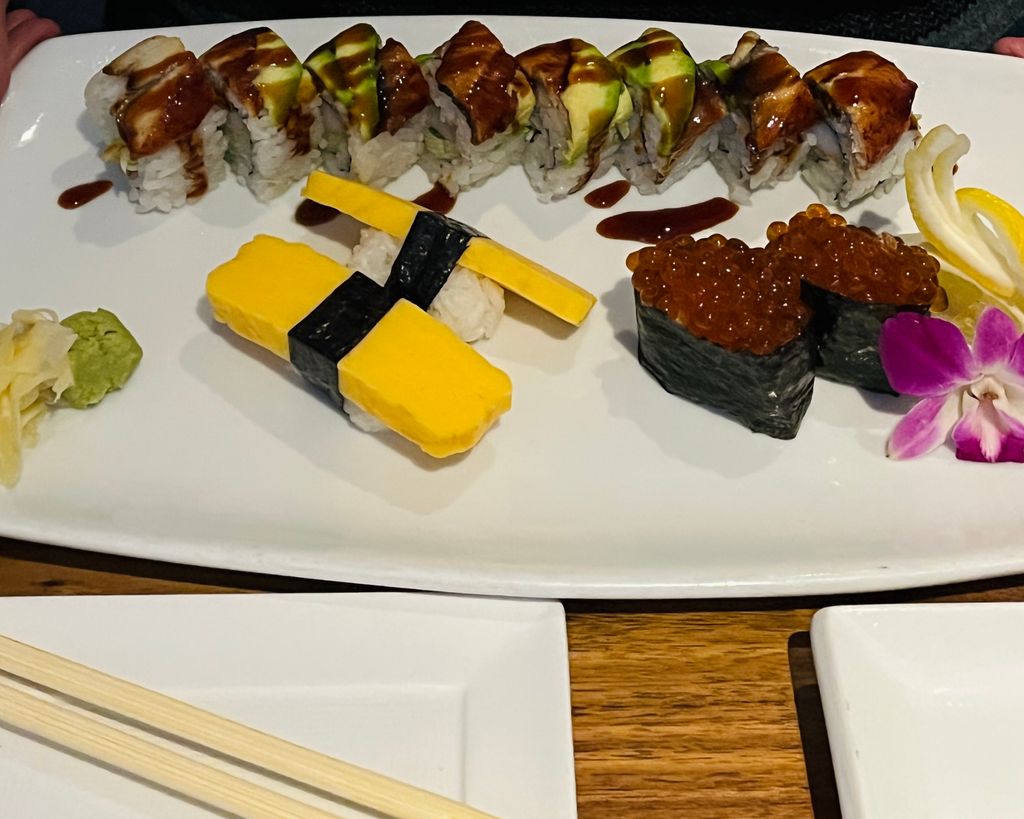 Bluefins-Sushi-Sake-Bar-2