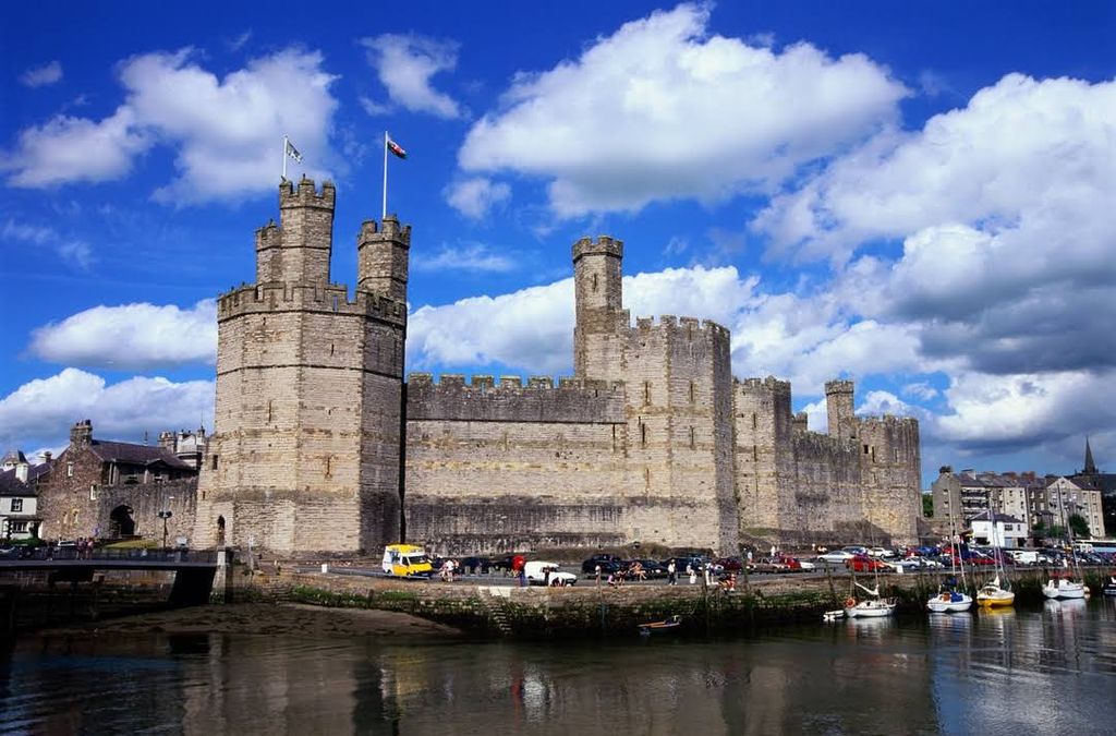 Caernarfon-Castle-2