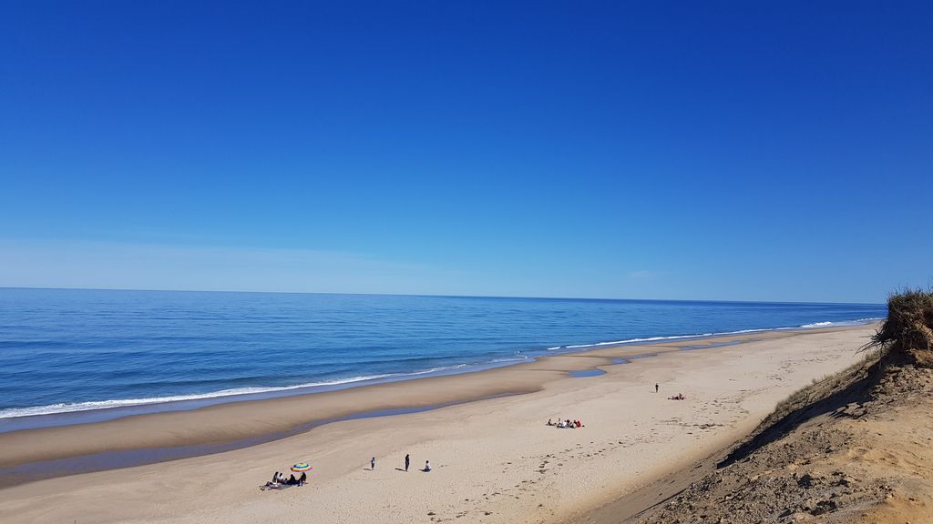 Cahoon-Hollow-Beach