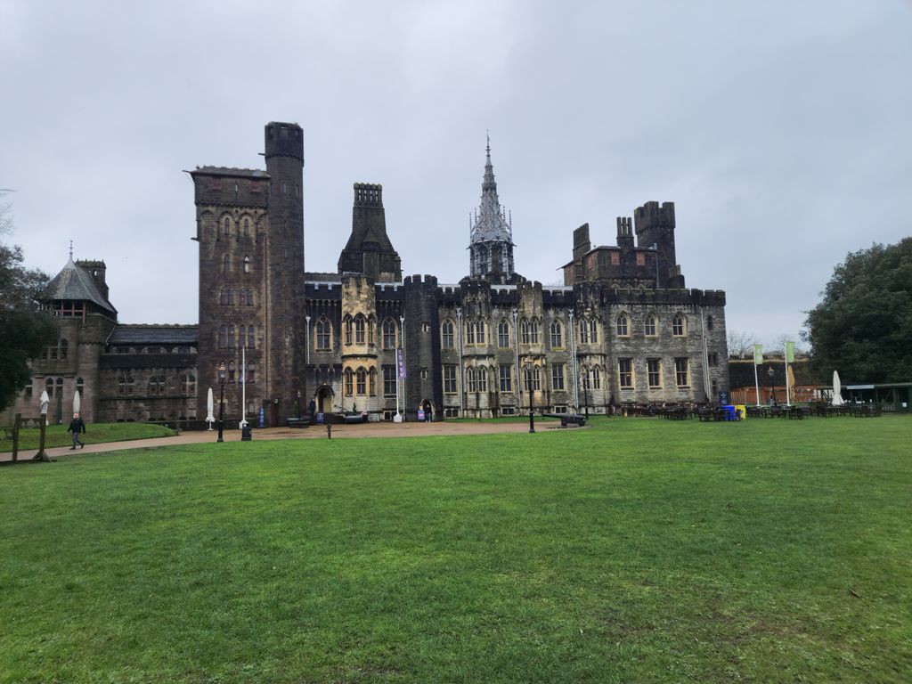 Cardiff-Castle-1