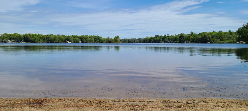 Chebacco-Lake-Beach