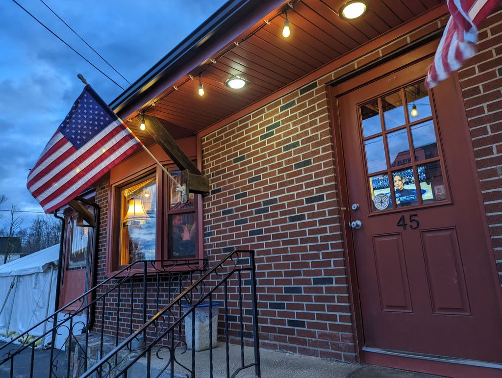 Depot-Street-Tavern