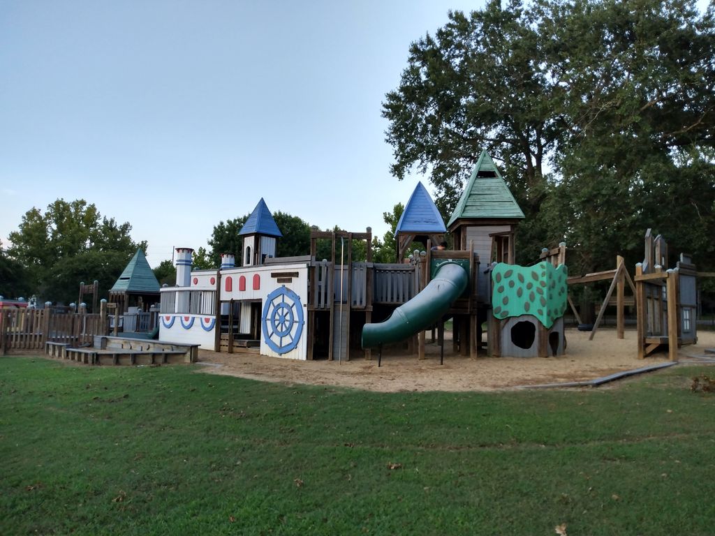 Discovery-Village-Playground