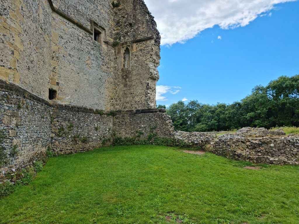 Donnington-Castle-1