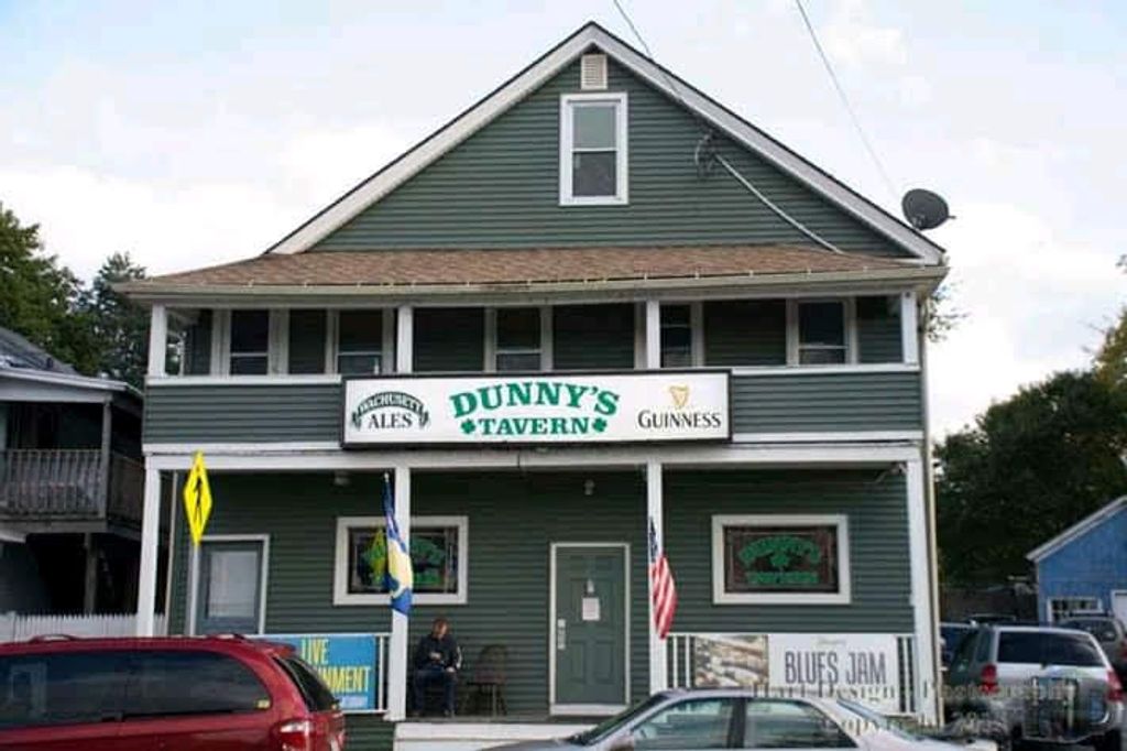 Dunnys-Tavern