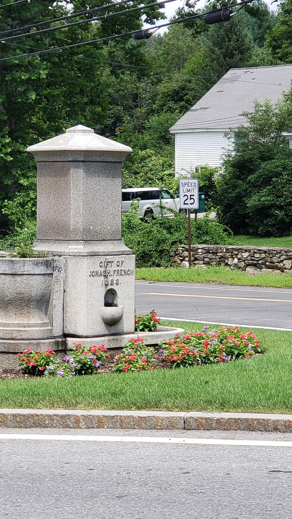 Dunstable-Horse-Watering-Trough-1