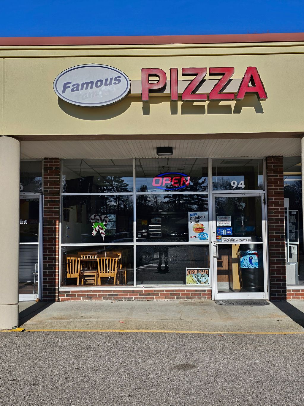 FAMOUS-PIZZA