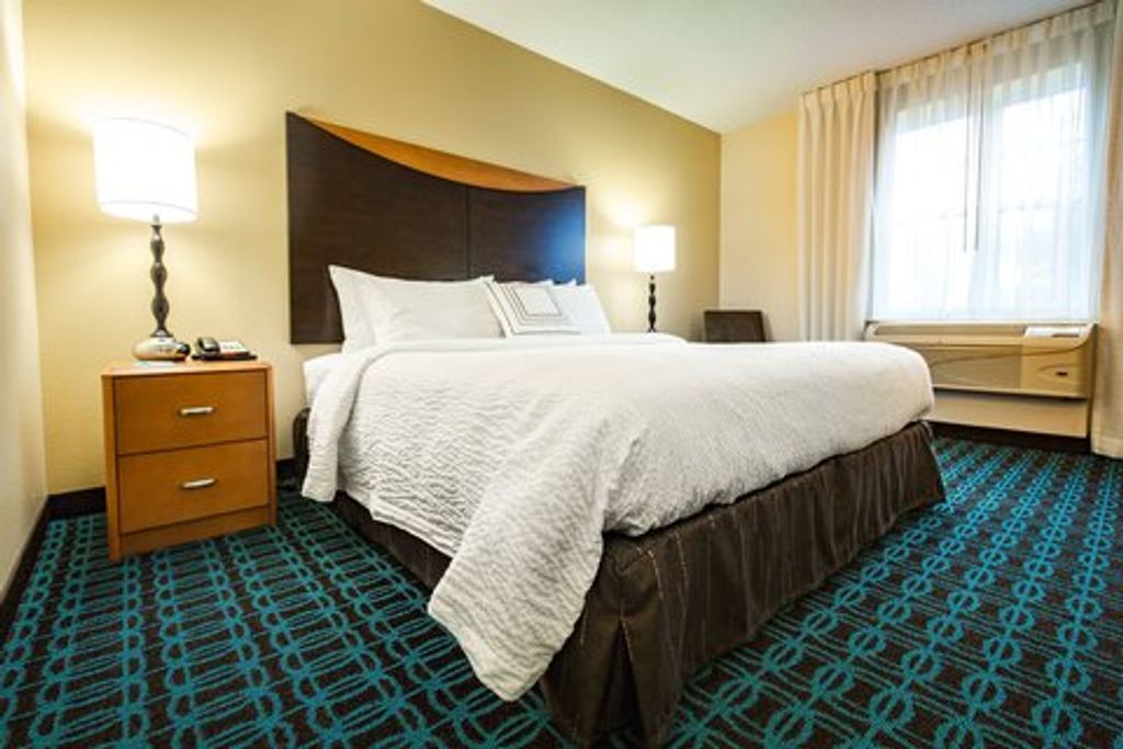 Fairfield-Inn-Suites-by-Marriott-Portsmouth-Exeter-1