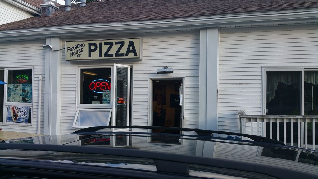 Foxboro-House-of-Pizza