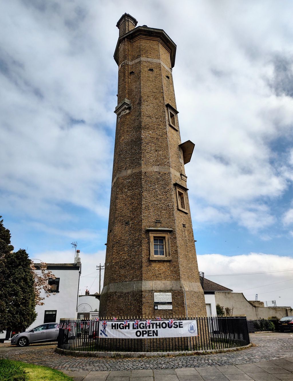 High-Lighthouse