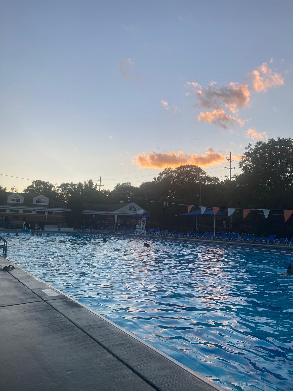 Hinsdale-Community-Pool