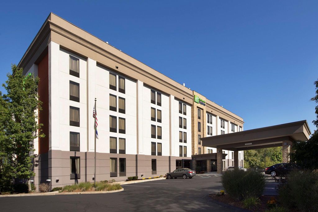 Holiday-Inn-Express-Andover-North-Lawrence-an-IHG-Hotel-2