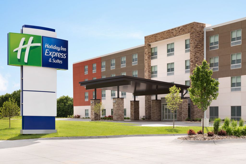 Holiday-Inn-Express-Chelmsford-an-IHG-Hotel