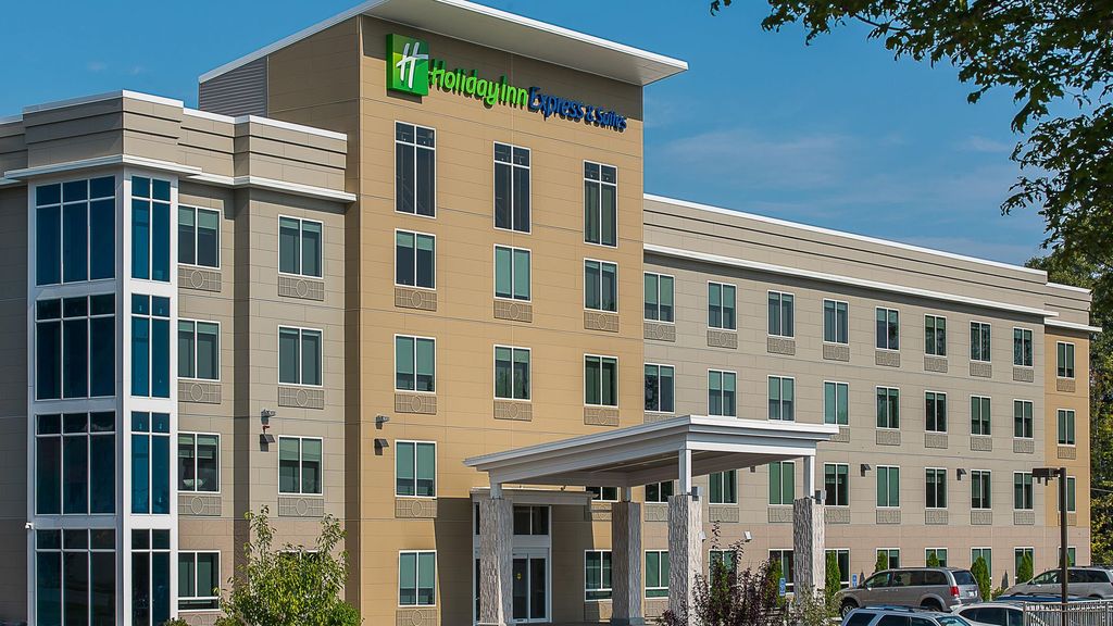 Holiday-Inn-Express-Suites-Norwood-Boston-Area-an-IHG-Hotel