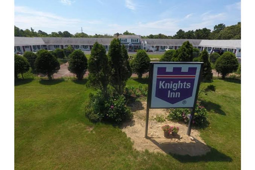 Knights-Inn-Centerville