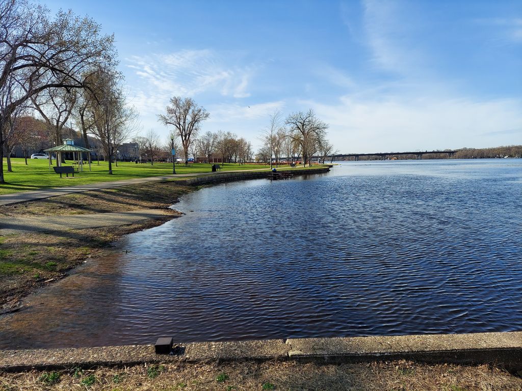 Lakefront-Park