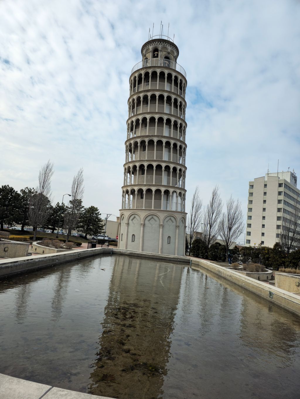 Leaning-Tower-of-Niles-1