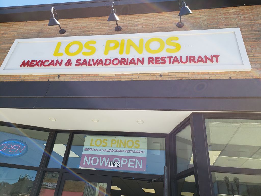 Los-Pinos-Mexican-Salvadorean-Restaurant