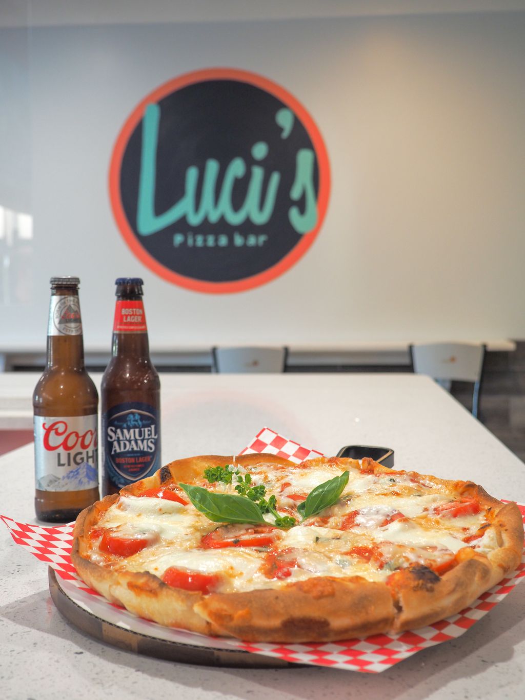 Lucis-Pizza-Bar-1