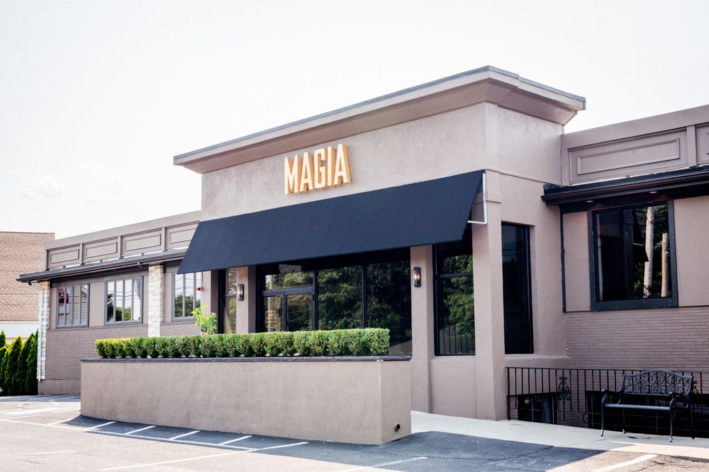 Magia-Restaurant-Bar