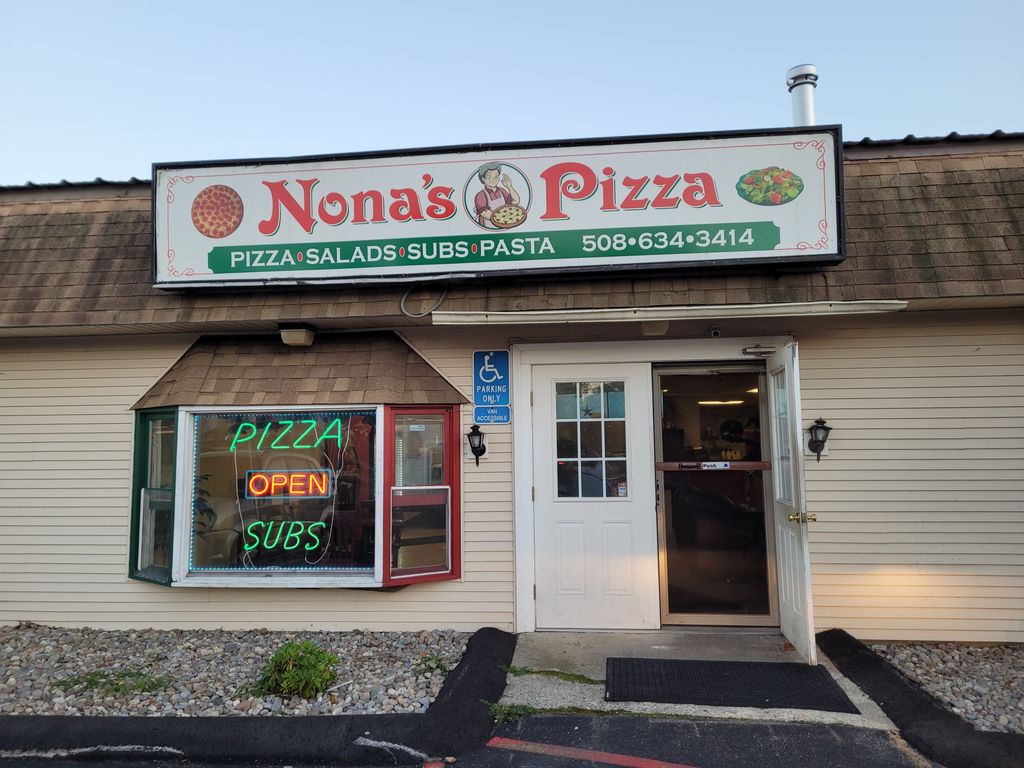 Mendon-Nonas-Pizza