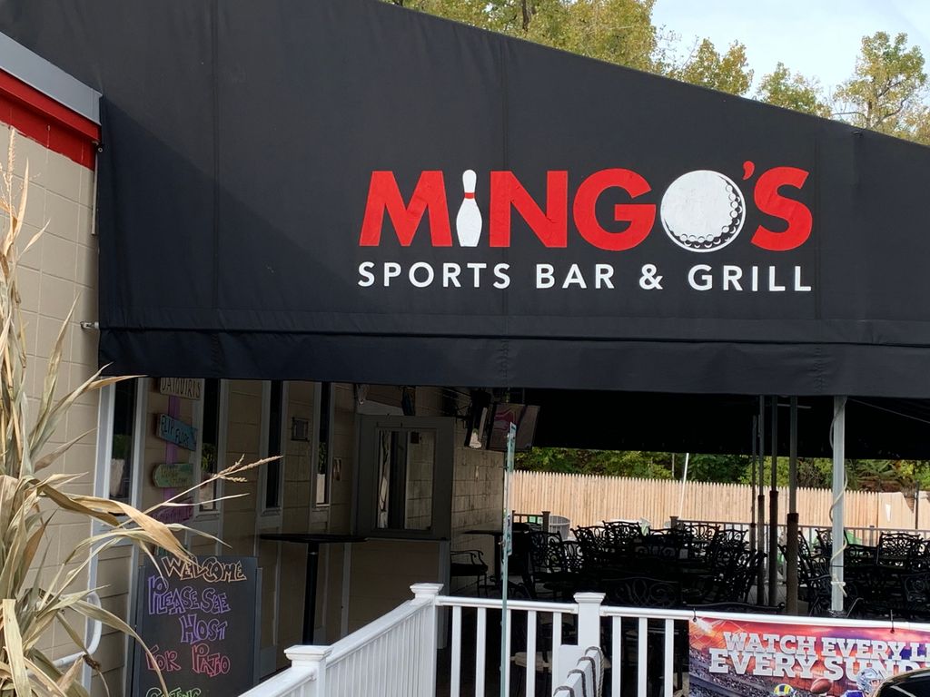 Mingos-Sports-Bar-Grill