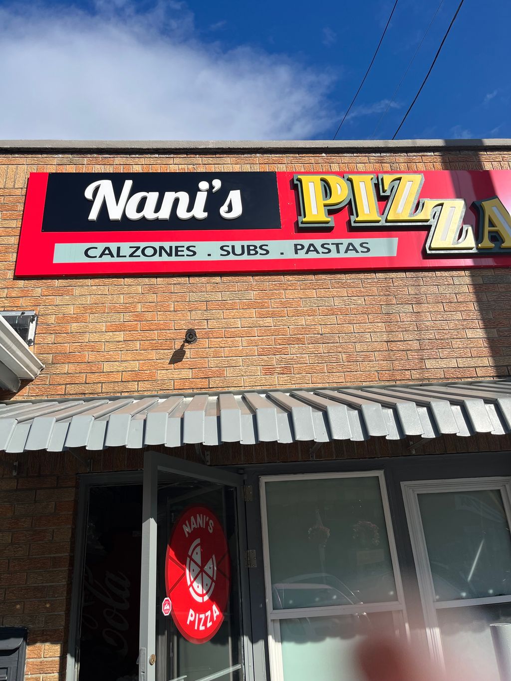 Nanis-Pizza