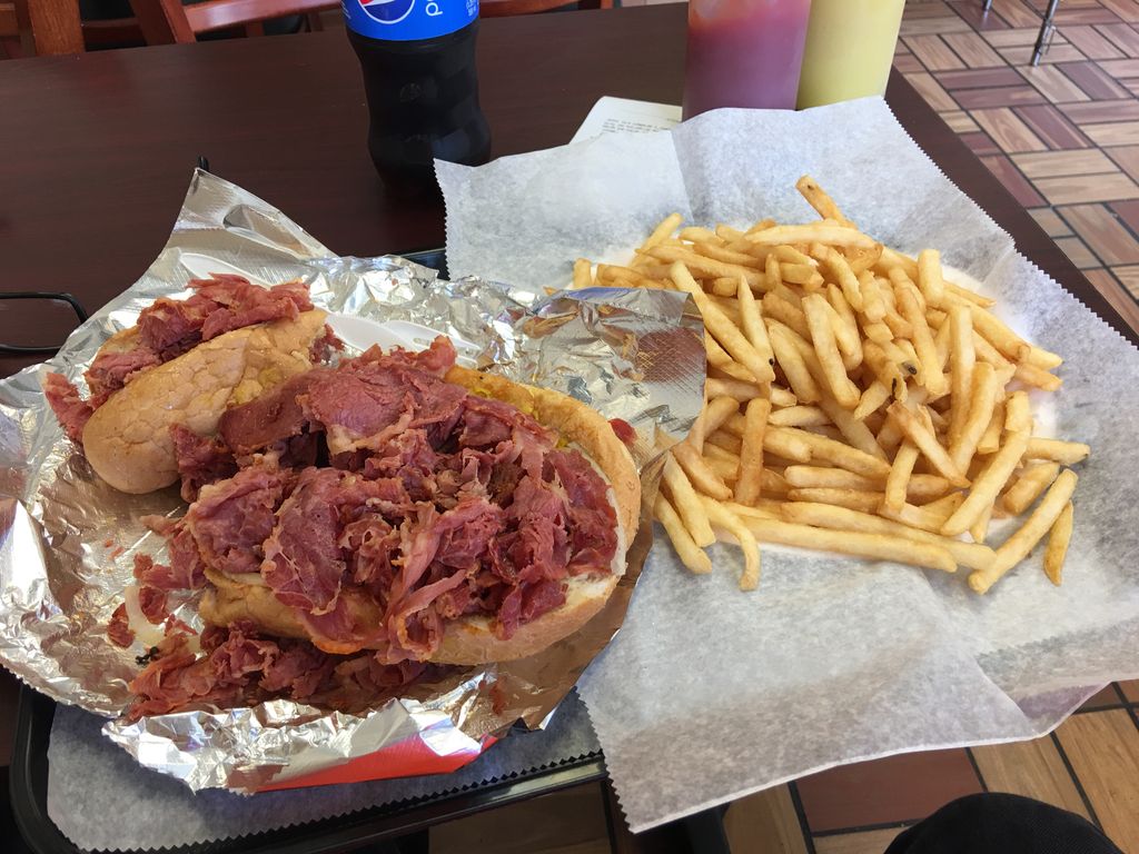 Nicks-Pizza-Roast-Beef-and-Subs