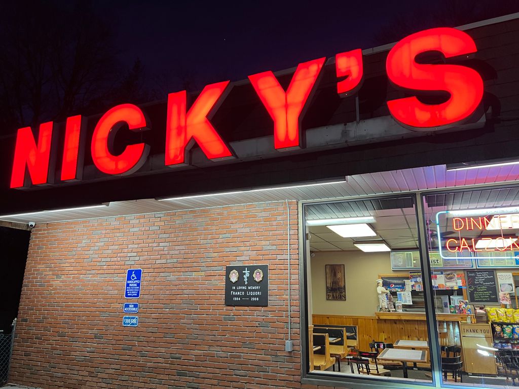 Nickys-Pizza