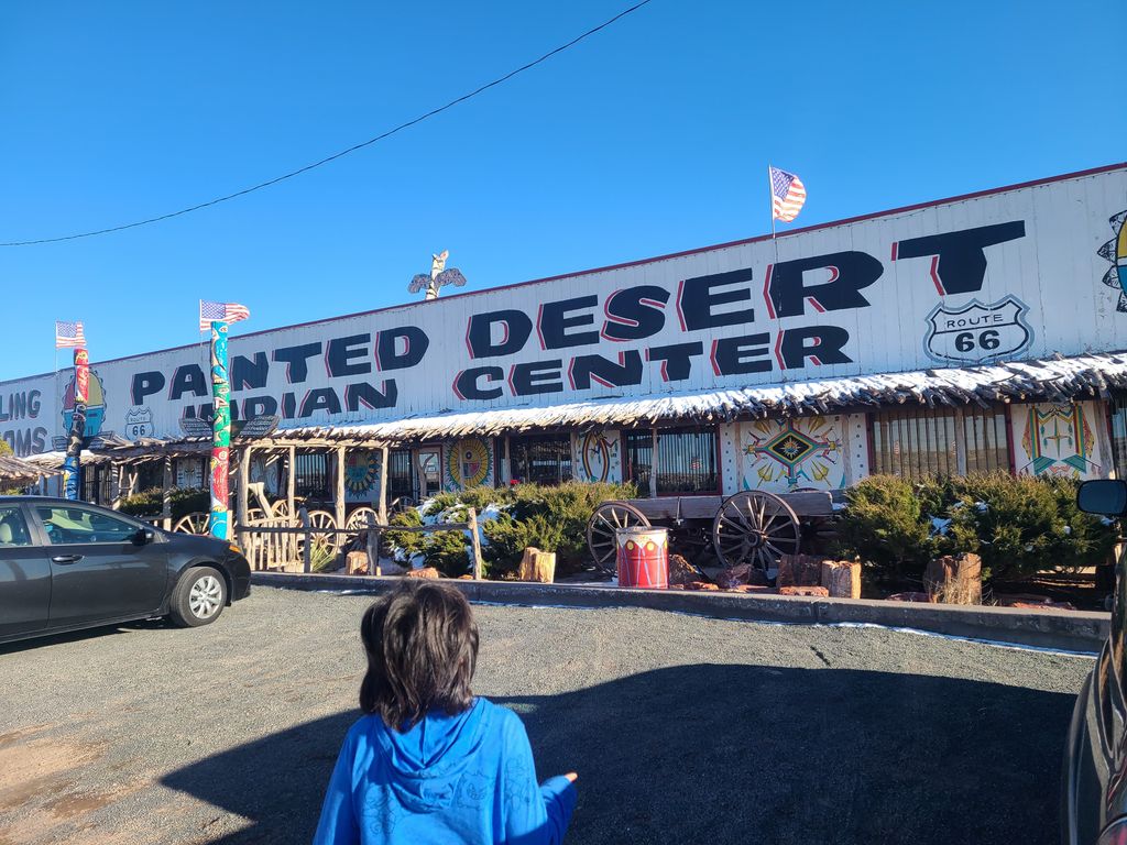 Painted-Desert-Indian-Center