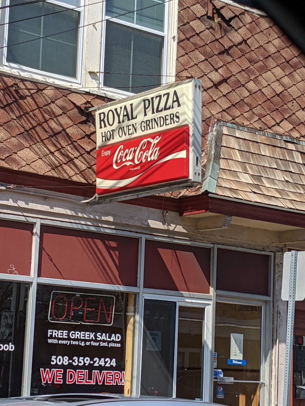 Royal-Pizza-1