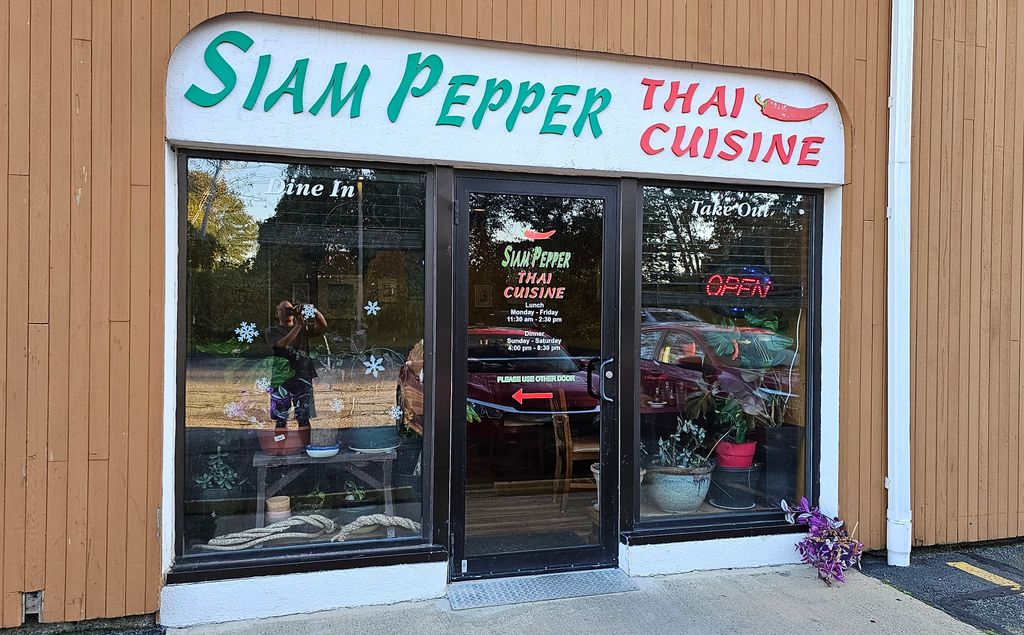 Siam-Pepper-Thai-Cuisine