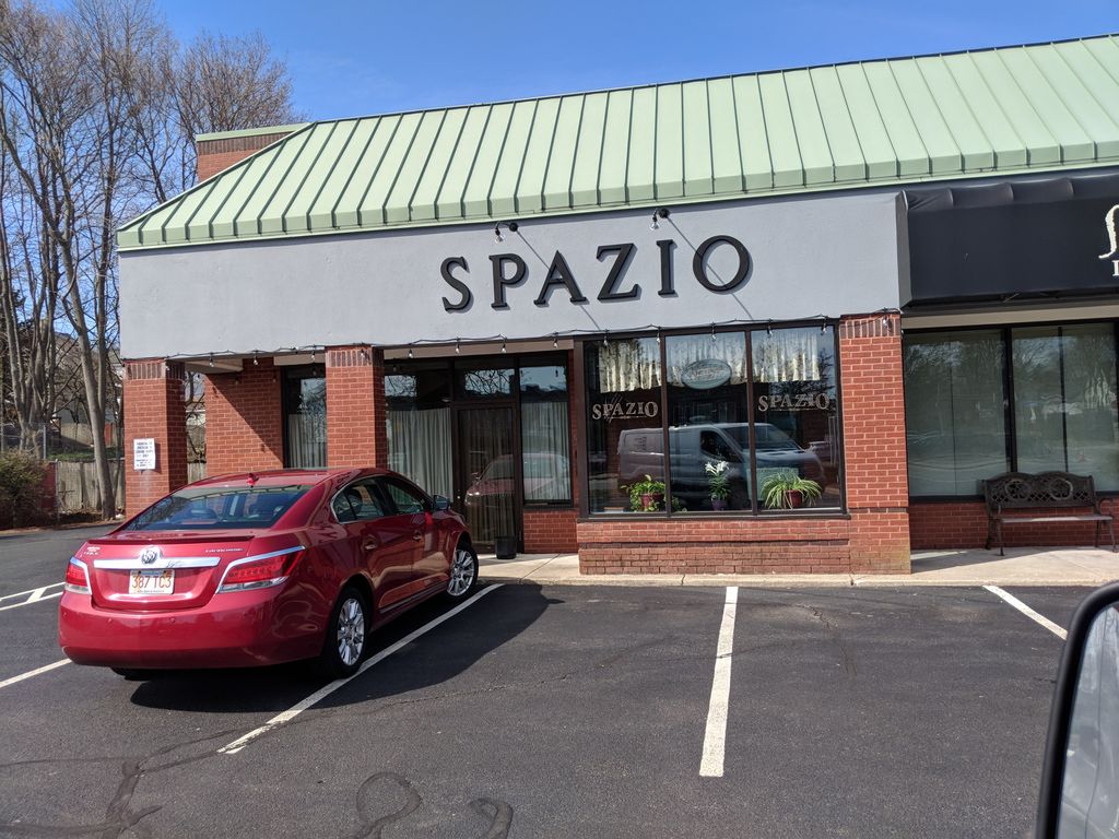 Spazio-Restaurant-Bar