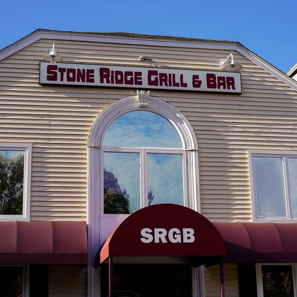 Stone-Ridge-Grill-Bar