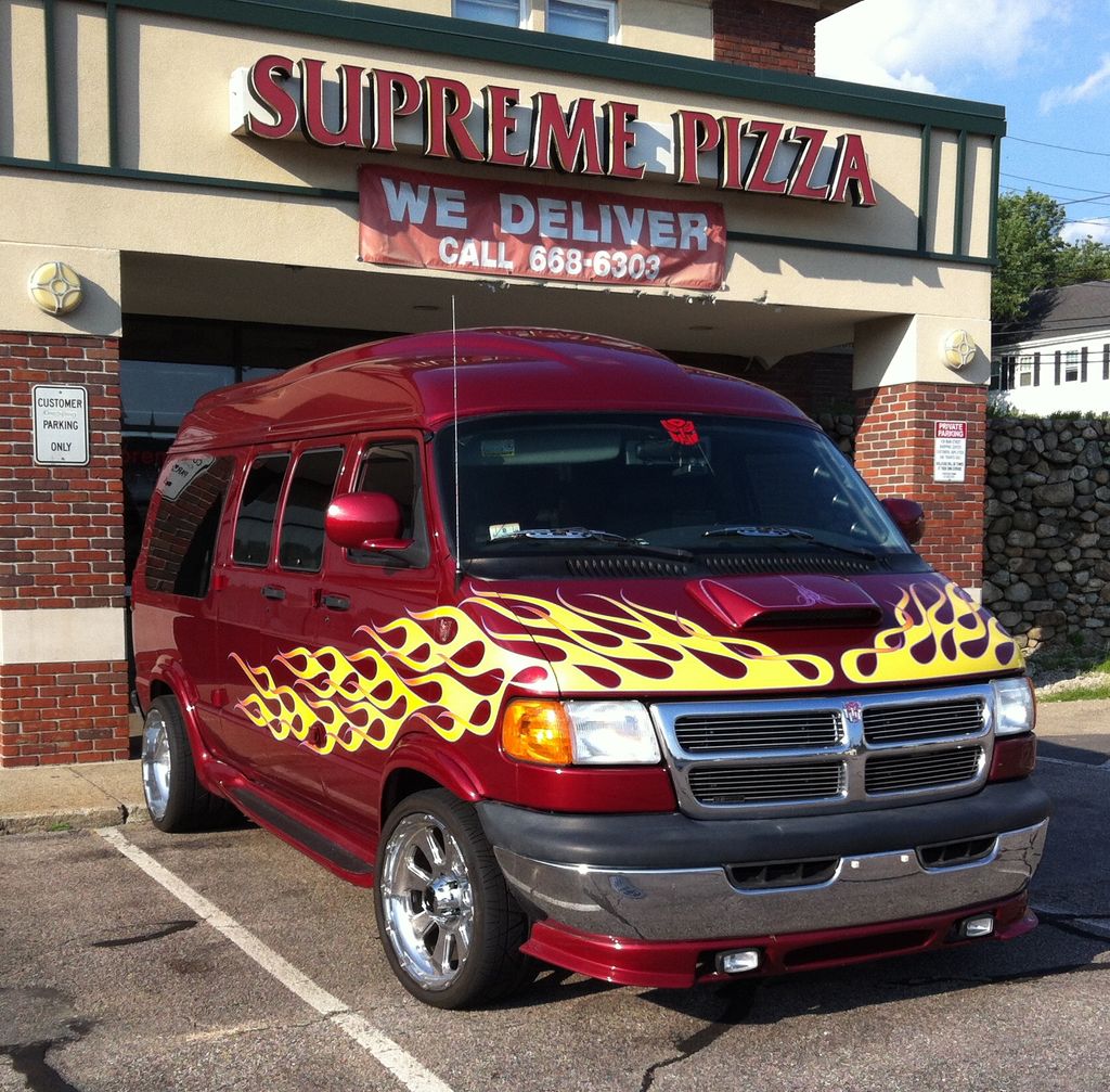 Supreme-Pizza-Subs
